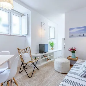 Renovated Typical Baixa Apartment, By Timecooler Apartamento